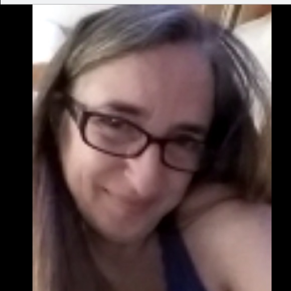 Meet your Posher, Marilyn - Picture 2 of 4